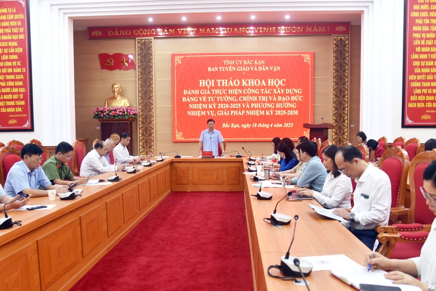 Bắc Kạn: Đẩy mạnh đấu tranh phản bác, nâng cao lý luận và phát huy vai trò báo chí trong xây dựng Đảng