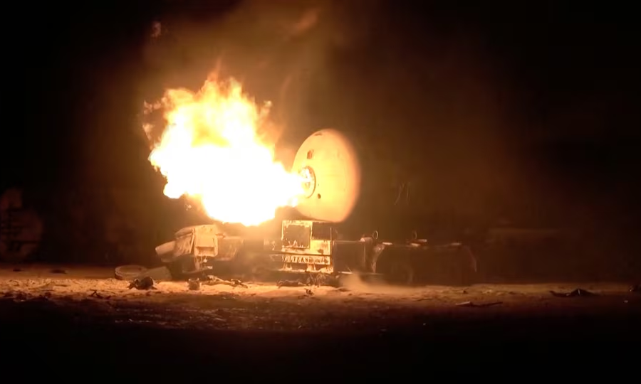 Mỹ dội bom cảng dầu Yemen, ít nhất 38 người chết