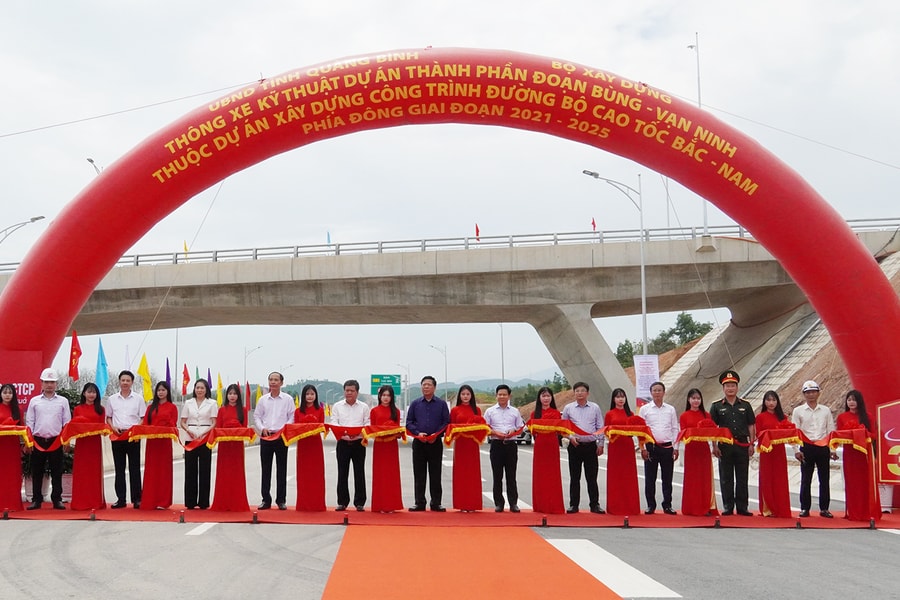 Cao tốc Bùng – Vạn Ninh thông xe kỹ thuật: Thúc đẩy phát triển Quảng Bình và Bắc Trung Bộ