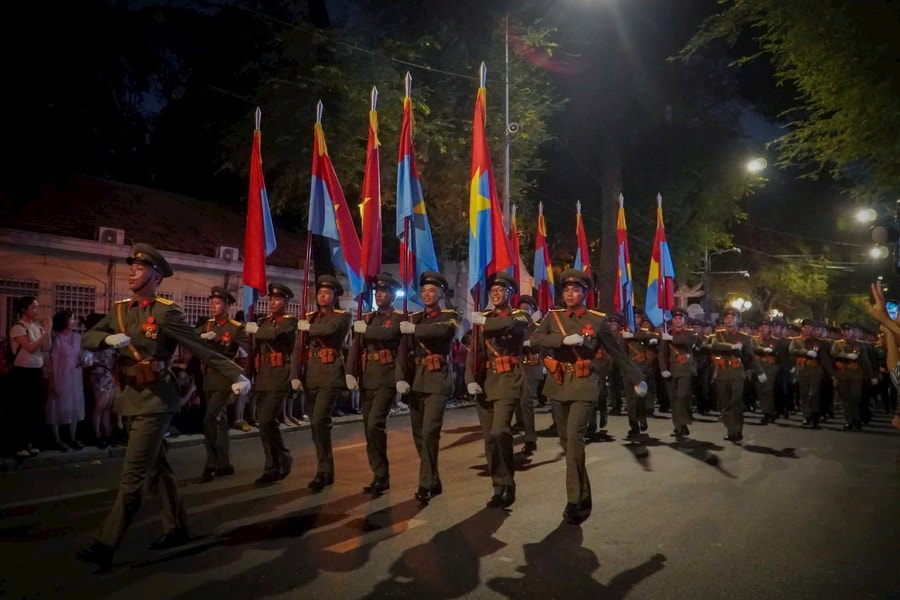 TP HCM thông tin vị trí 21 màn hình LED để nhân dân xem diễu binh, diễu hành tại khu vực trung tâm