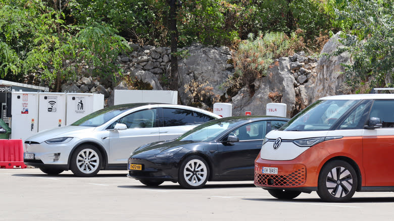 Tesla mất thị phần xe điện vào tay Volkswagen tại châu Âu