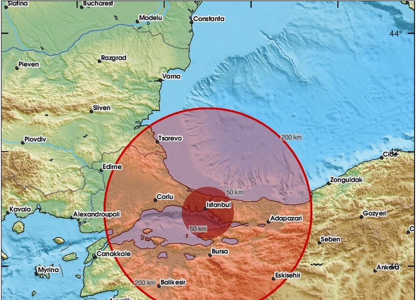Hàng trăm người hoảng loạn nhảy khỏi các tòa nhà trong động đất ở Thổ Nhĩ Kỳ