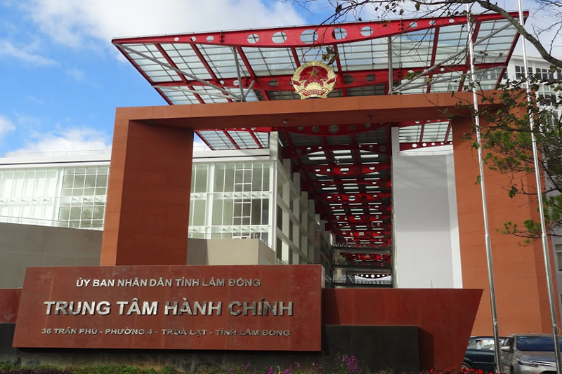 Hỗ trợ phương tiện, bố trí nơi ở cho cán bộ, công chức khi chuyển về công tác tại trung tâm hành chính mới