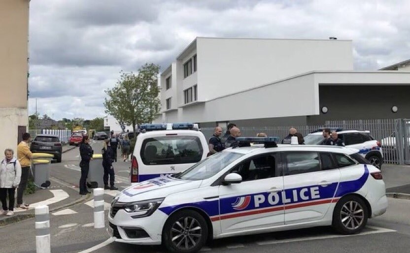 Học sinh đâm dao ở trường học Pháp, nhiều người thương vong