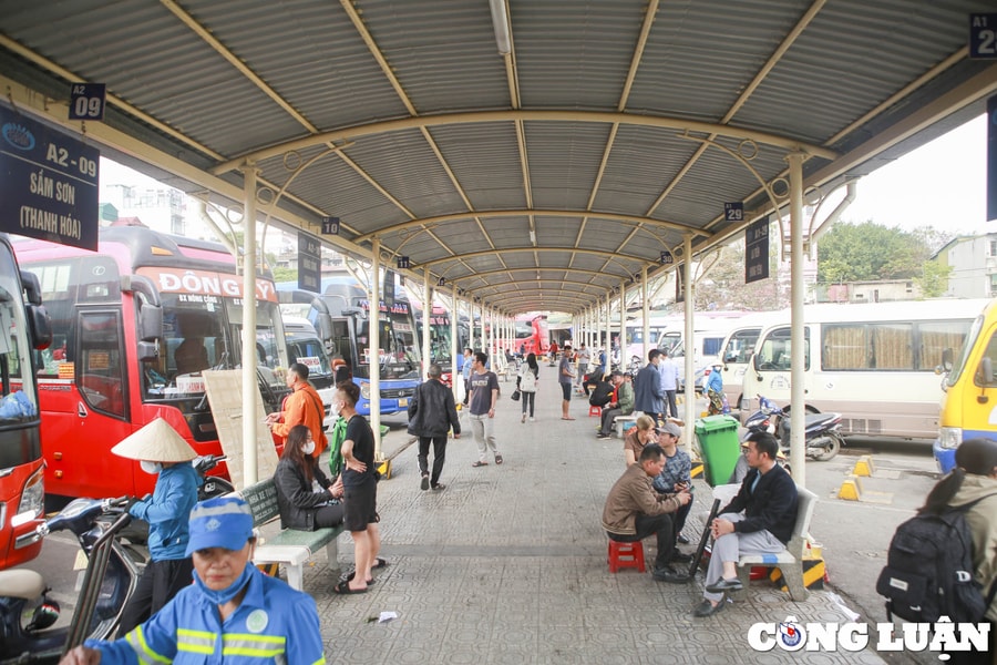 Nghỉ lễ 2/9, khách di chuyển qua các bến xe ở Hà Nội tăng đột biến