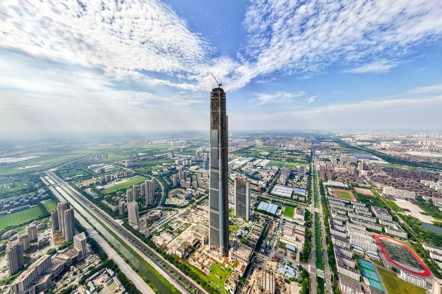 Tòa nhà cao hàng đầu thế giới tiếp tục được xây dựng sau một thập kỷ bị bỏ hoang