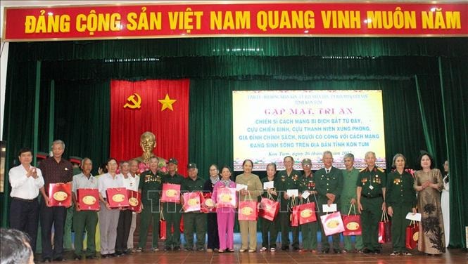 Tri ân thế hệ đi trước, bồi đắp thế hệ hôm nay vì mục tiêu phát triển bền vững