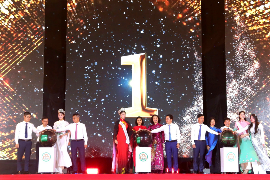 Tưng bừng lễ khai mạc Năm du lịch Sơn Tây - xứ Đoài 2025