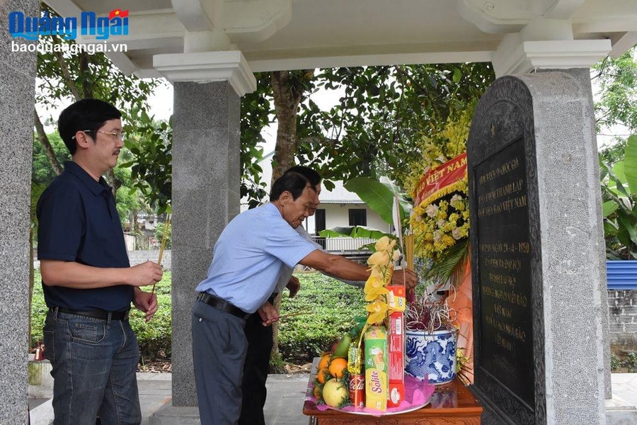Hội Nhà báo Quảng Ngãi 'về nguồn', tri ân truyền thống báo chí cách mạng