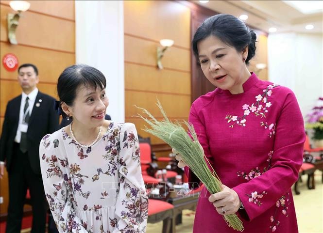 Phu nhân Tổng Bí thư tiếp Phu nhân Thủ tướng Nhật Bản, trải nghiệm văn hóa truyền thống Việt Nam