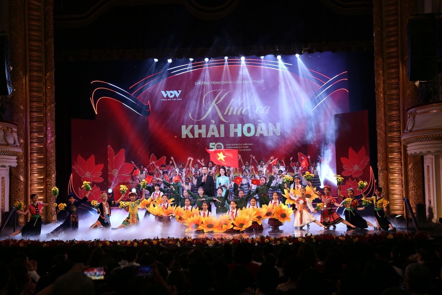 Tự hào một Dân tộc: Khúc ca Khải hoàn qua 50 năm Thống nhất