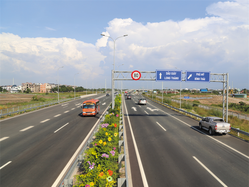 VEC thực hiện Dự án mở rộng đoạn cao tốc TP HCM - Long Thành