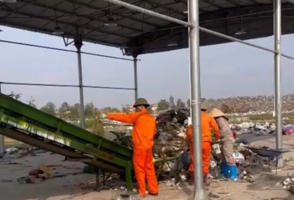Tiên Lữ - Hưng Yên: Hiệu quả ban đầu thử nghiệm máy phân loại rác