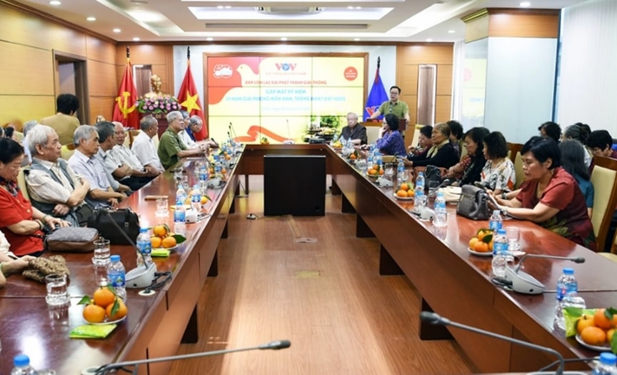 Đài Tiếng nói Việt Nam gặp mặt các nhà báo công tác tại Đài Phát thanh Giải phóng