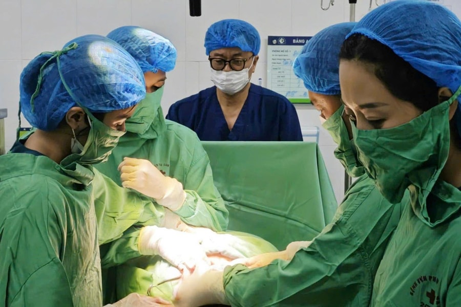 Cứu sống sản phụ bị tắc mạch ối