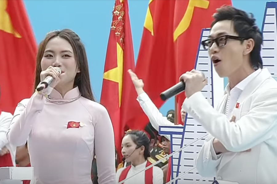 Phương Mỹ Chi, Double2T tỏa sáng trong chương trình nghệ thuật kỷ niệm 50 năm Ngày thống nhất đất nước