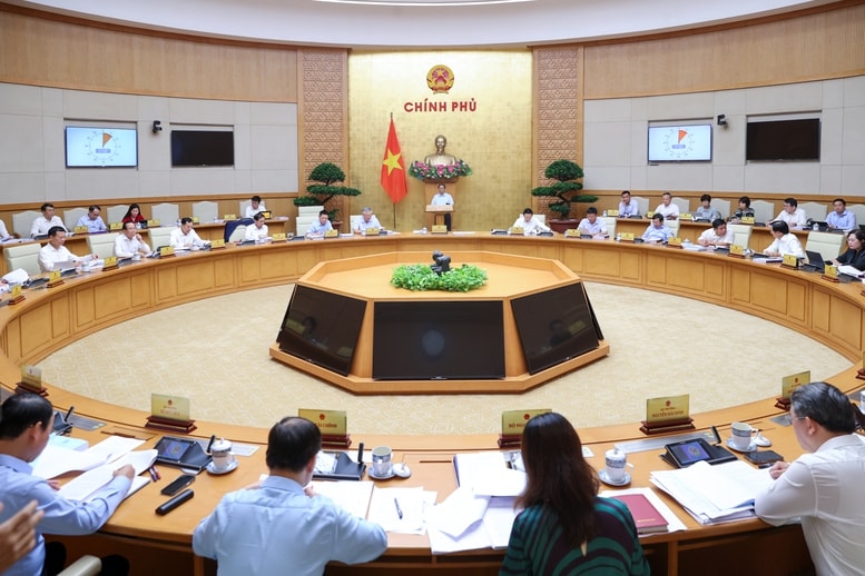 Đổi mới cơ chế, chính sách gắn với tăng cường kiểm soát quyền lực trong xây dựng và thi hành pháp luật