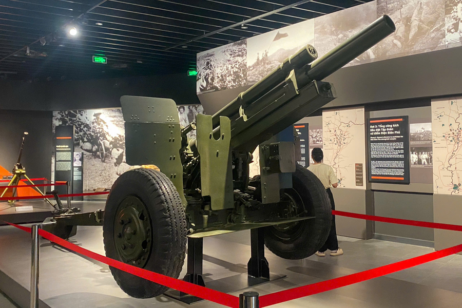 Chiêm ngưỡng những kỷ vật gắn với chiến thắng Điện Biên Phủ hào hùng