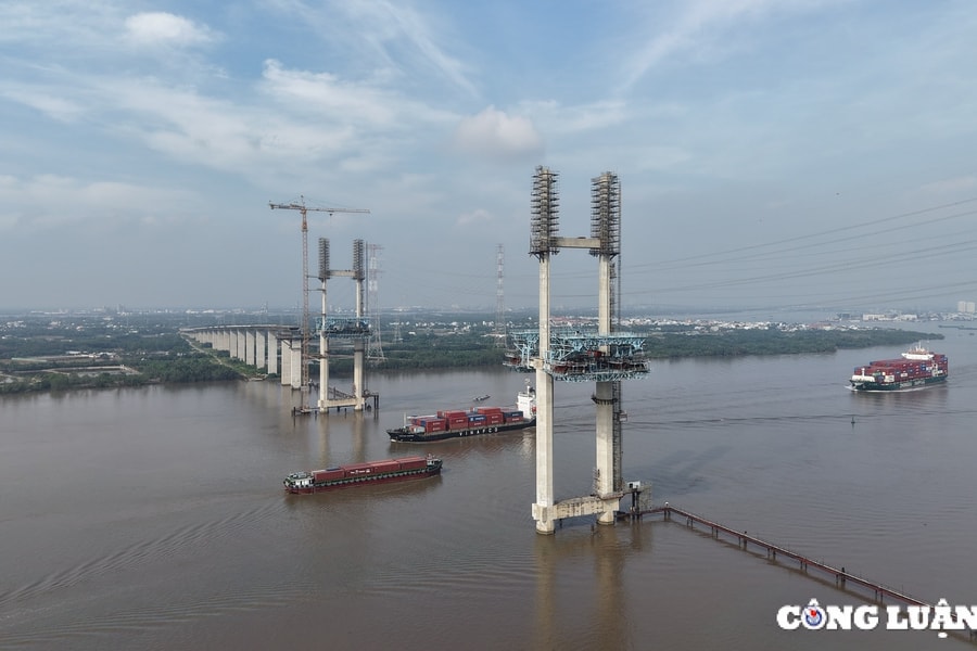 Thi công trở lại cầu Phước Khánh trên cao tốc Bến Lức - Long Thành