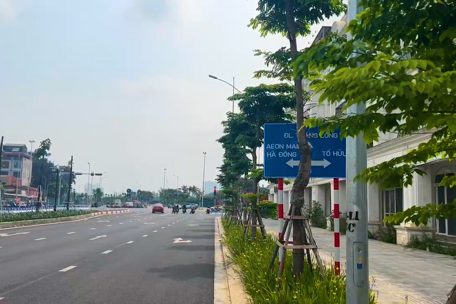 Hà Nội: Đường 700 tỷ mới hoàn thiện đã xuất hiện bất cập