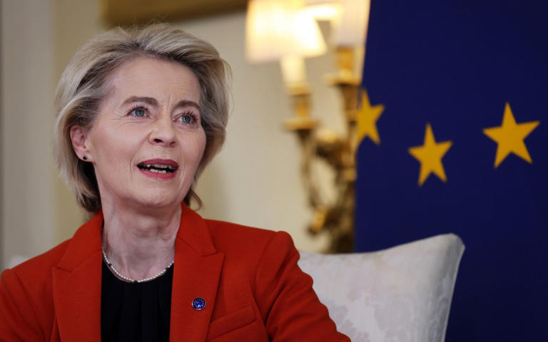 Châu Âu cam kết ngừng nhập khẩu khí đốt từ Nga