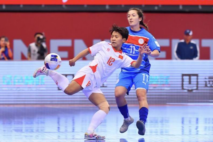 Thắng Philippines, đội tuyển futsal nữ Việt Nam đặt một chân vào tứ kết giải châu Á