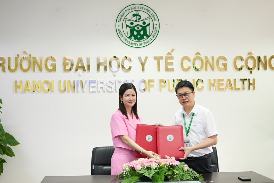 Trường ĐH Y tế Công cộng và Quỹ VinFuture hợp tác phòng chống và kiểm soát thuốc lá điện tử