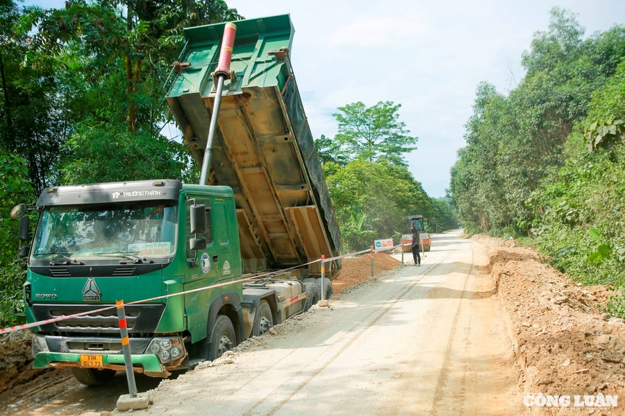 Nghệ An: Tuyến đường 532 đang được sửa chữa với tổng mức đầu tư hơn 200 tỷ đồng