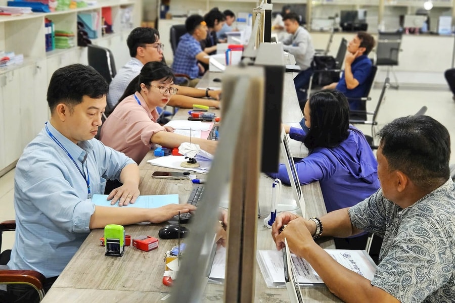 Quyền hạn của chức danh cấp huyện được đề xuất chuyển giao cho chức danh cấp tỉnh và cấp xã