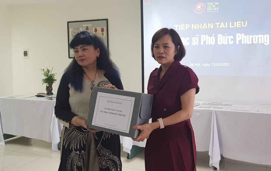 Tiếp nhận nhiều tư liệu âm nhạc của cố nhạc sĩ Phó Đức Phương