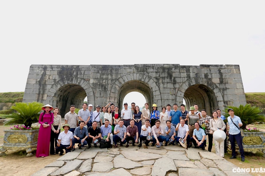 Các cơ quan báo chí trung ương tại Thanh Hóa đi thực tế tại huyện Vĩnh Lộc