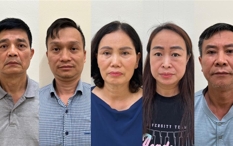 Công an xác định có hành vi móc ngoặc và đưa tiền "lobby" cho lãnh đạo Cục An toàn thực phẩm Bộ Y tế