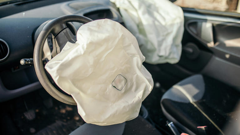 5 bộ phận ô tô tuyệt đối không nên mua đồ cũ nếu không muốn “tiền mất tật mang”