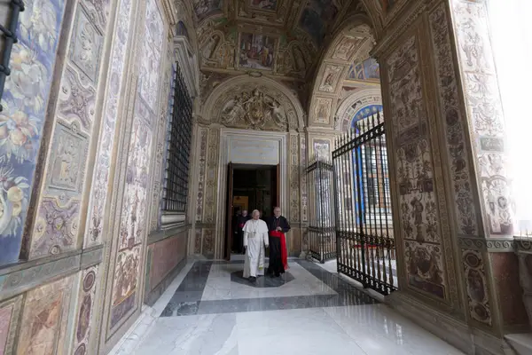 Xem 'lâu đài bỏ hoang' giữa lòng Vatican mà Giáo hoàng Leo XIV sắp dọn vào