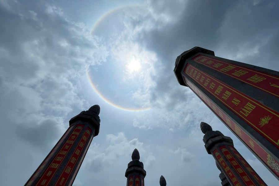 Hà Nam: Hào quang mặt trời xuất hiện trước ngày cung rước xá lợi Đức Phật