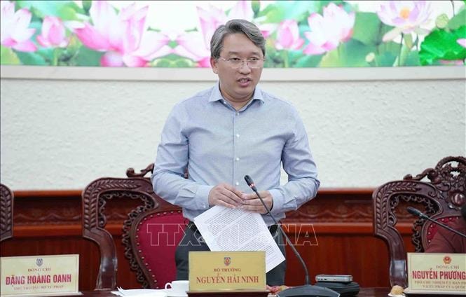 Bộ Tư pháp lấy ý kiến toàn quốc về sửa đổi một số điều của Hiến pháp