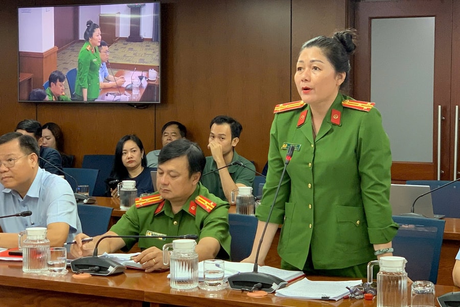 Công an TP HCM hướng dẫn người dân góp ý kiến dự thảo sửa đổi Hiến pháp qua VNeID