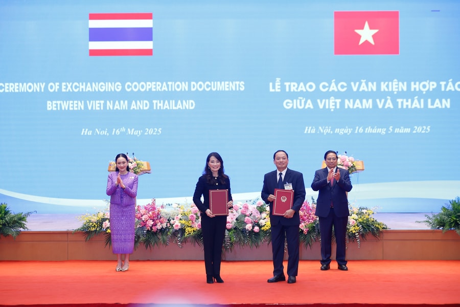 Việt Nam - Thái Lan trao nhiều văn kiện hợp tác quan trọng