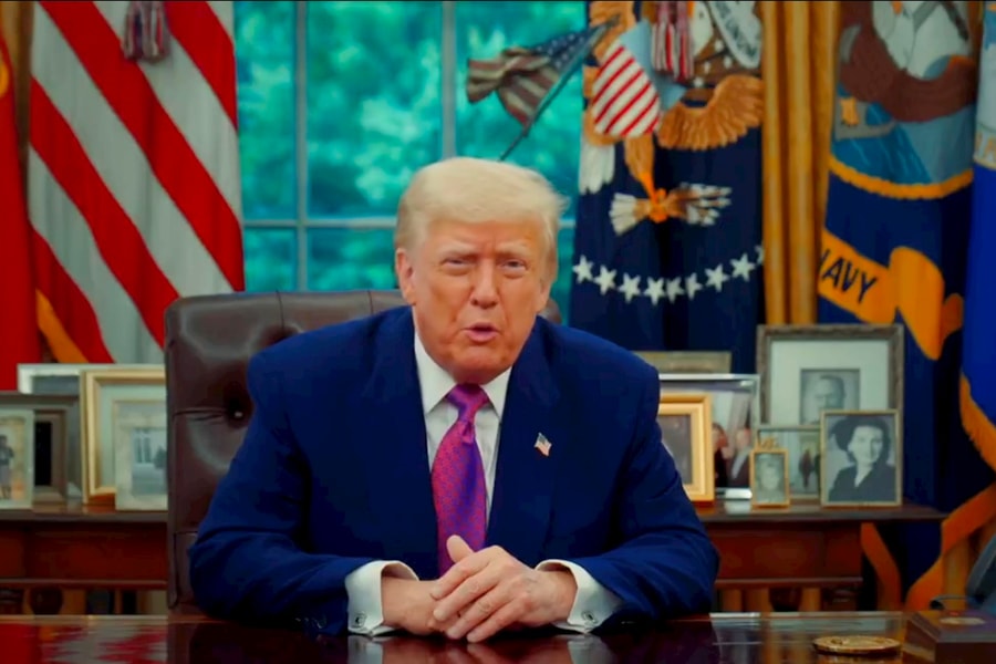 Ông Trump bất ngờ ủng hộ việc công bố hồ sơ Epstein