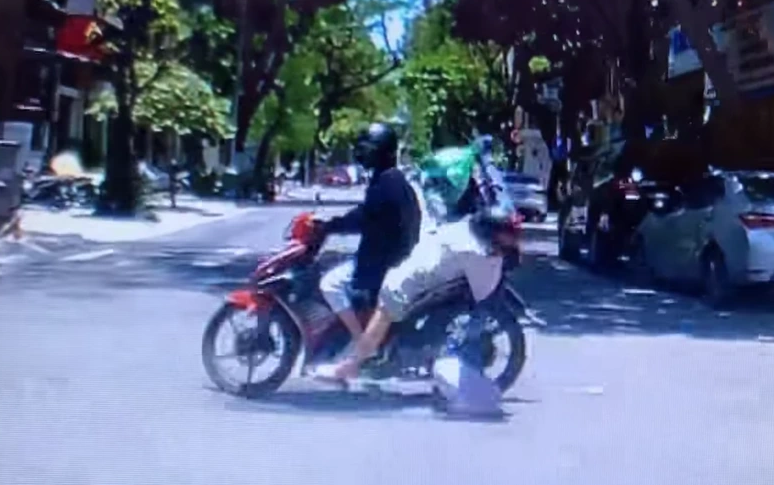 Mất an toàn giao thông, tiềm ẩn nguy cơ tai nạn từ áo chống nắng