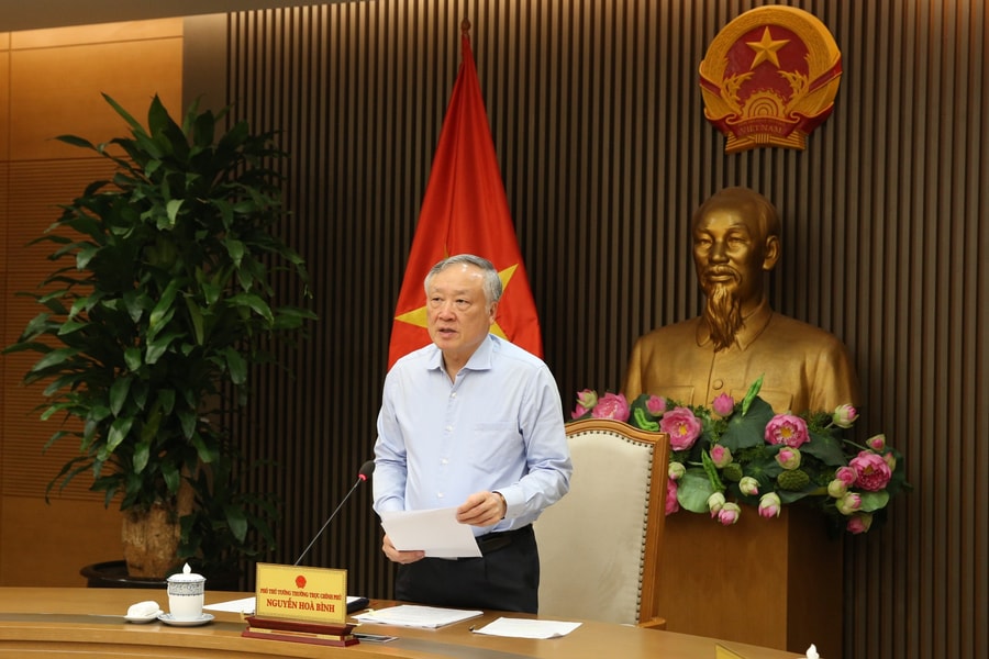 Sắp tới Bộ Chính trị sẽ ban hành hai nghị quyết quan trọng về giáo dục và y tế