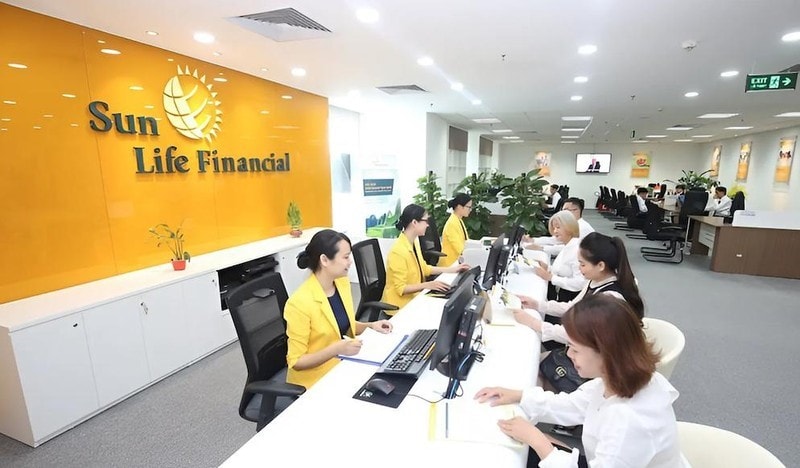 Sun Life Việt Nam tiếp tục thua lỗ năm thứ 11, lỗ luỹ kế vượt 6.300 tỷ đồng dù được vinh danh dịch vụ khách hàng