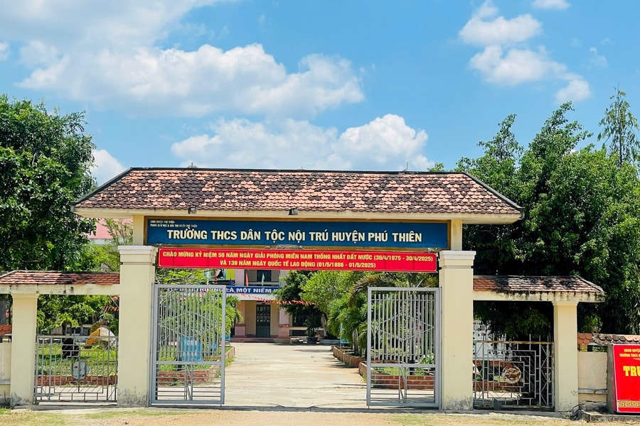 Gia Lai: Chấn chỉnh đạo đức nhà giáo sau 2 vụ bê bối trong ngành tại Phú Thiện