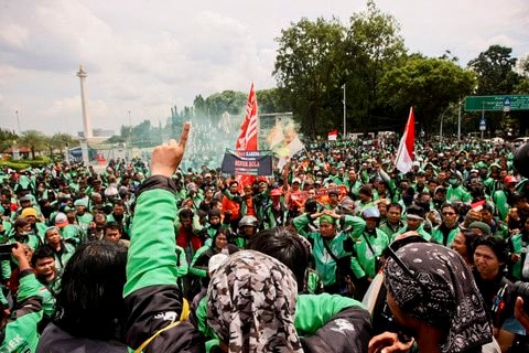 Tài xế Grab và GoTo ở Indonesia biểu tình vì tỷ lệ chia sẻ giá cước thấp