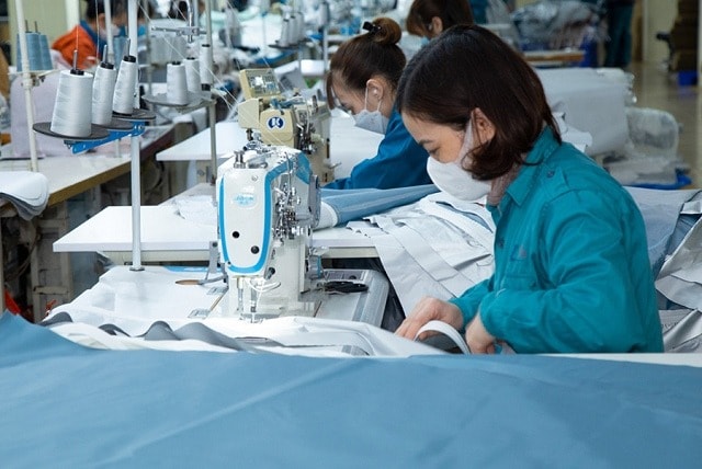 May Thanh Trì điều chỉnh phương án dùng vốn: Hoãn nâng cấp nhà xưởng, ưu tiên trả lương và thuê mặt bằng