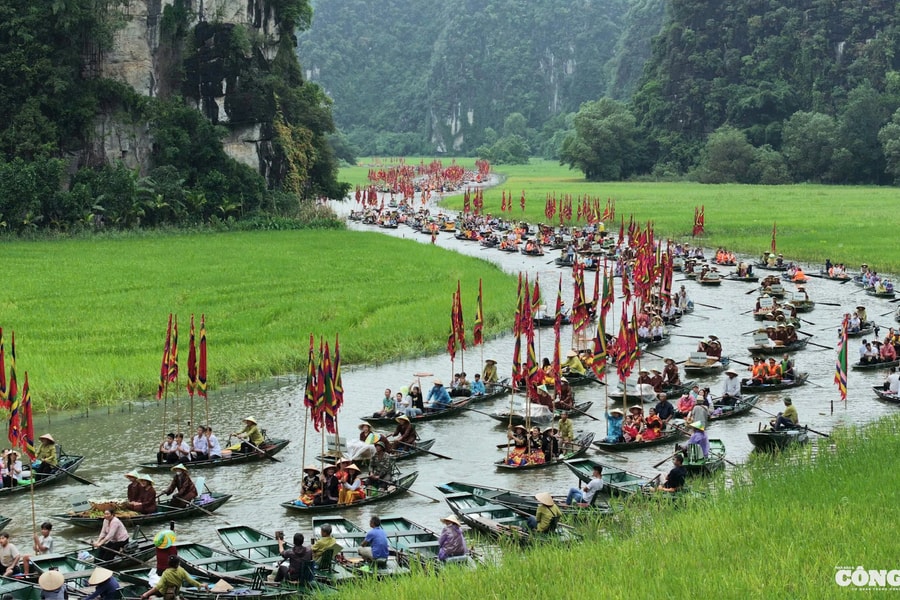 Khai mạc Tuần Du lịch Ninh Bình 2025 “Sắc vàng Tam Cốc - Tràng An”