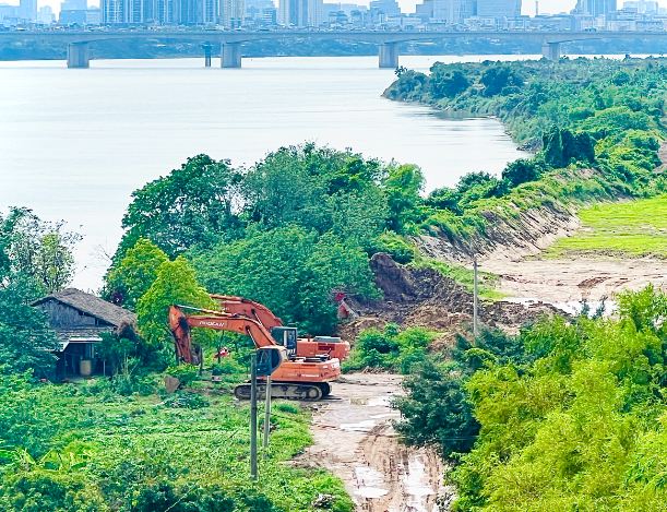 Hà Nội lấy ý kiến người dân về đất bãi sông, kỳ vọng chấm dứt tình trạng 'mạnh ai nấy làm'