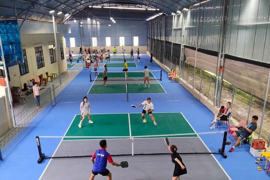 Gia Lâm (Hà Nội): Dấu hiệu xây dựng và kinh doanh sân Pickleball “núp bóng” trên đất nhà văn hóa tại xã Kiêu Kỵ?