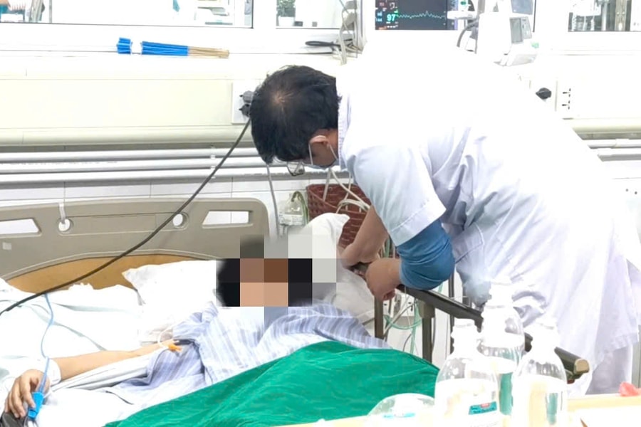 Tự uống paracetamol quá liều, cụ bà được cứu sống kịp thời