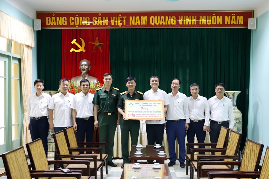 Đảng ủy Công ty CP Supe Phốt phát và Hóa chất Lâm Thao: Tổng kết 10 năm thực hiện Chỉ thị số 05/CT/TW của Bộ Chính trị